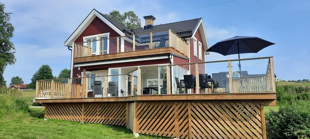 Ferienhaus für 6 Personen, mit Sauna und Seeblick sowie Ausblick und Garten - 1