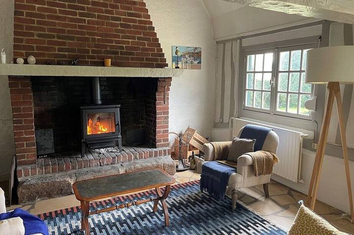 Location de vacances pour 8 personnes, avec jardin à Canouville