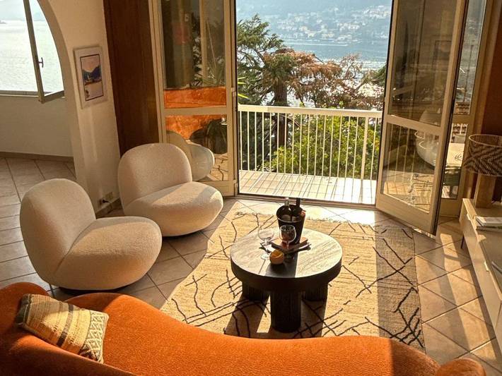 Ferienwohnung für 4 Personen, mit Garten und Ausblick sowie Seeblick