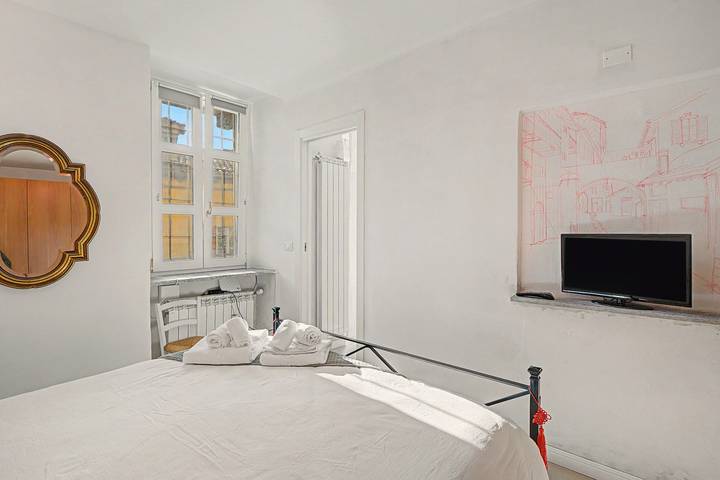 Holiday home 'Lake Maggiore Al Portico in Lesa' with terrace in Lesa, Lago Maggiore (Piemonte)