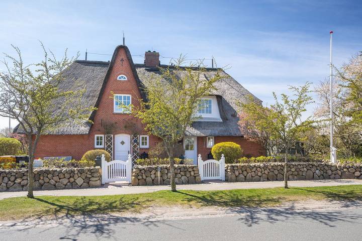 Ganze Wohnung, Nis Puk - reetgedecktes Objekt wenige Gehminuten vom Wattenmeer entfernt in Keitum, Sylt (Gemeinde)