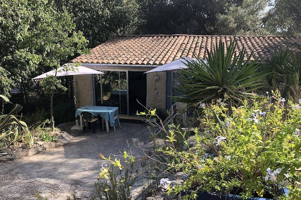 3.5km van het centrum van Cassis: mini Villa met terras tussen Vines And Hills, foto 7