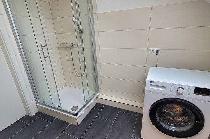 Ganze Wohnung, Gemütliche Dachgeschosswohnung mit Balkon in Klein Wittensee, Rendsburg-Eckernförde
