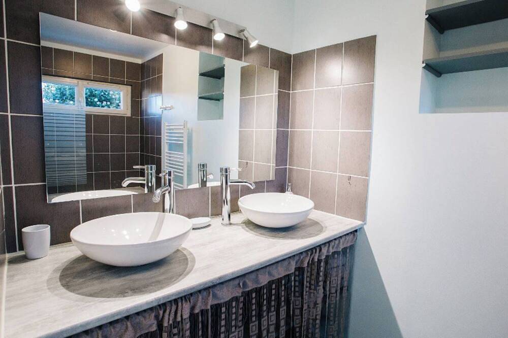 Charming, bright and comfortable house. in Le Poinçonnet, Châteauroux region