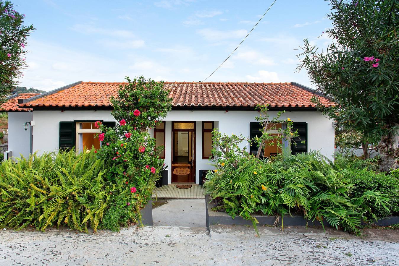 Casa de vacaciones "Casal Do Farrobo" con vistas al mar, terraza privada y Wi-Fi in Funchal (Santa Maria Maior), Isla de Madeira