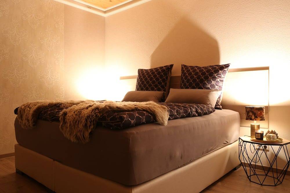 Ganze Wohnung, Garten/Whirlpool/Kombisauna große Küche, Regendusche.\nsehr modern in Habscheid, Eifelkreis Bitburg-Prüm