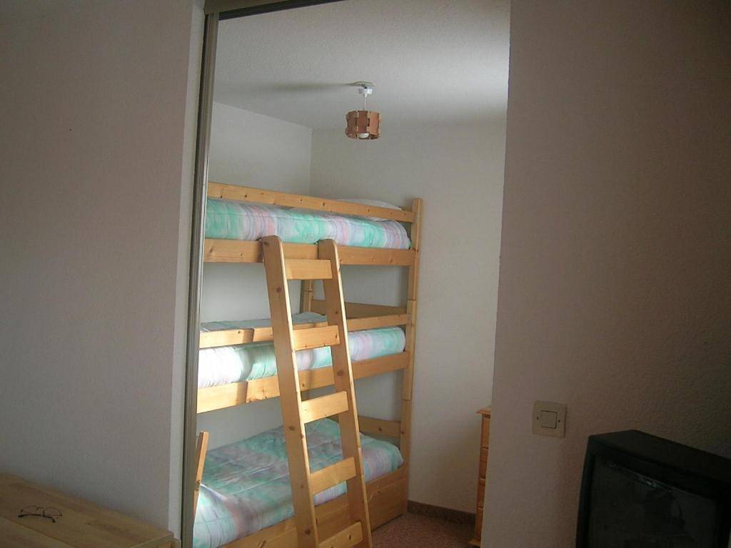 Appartement entier, One-Bedroom Apartment in Mijoux, Parc naturel régional du Haut-Jura