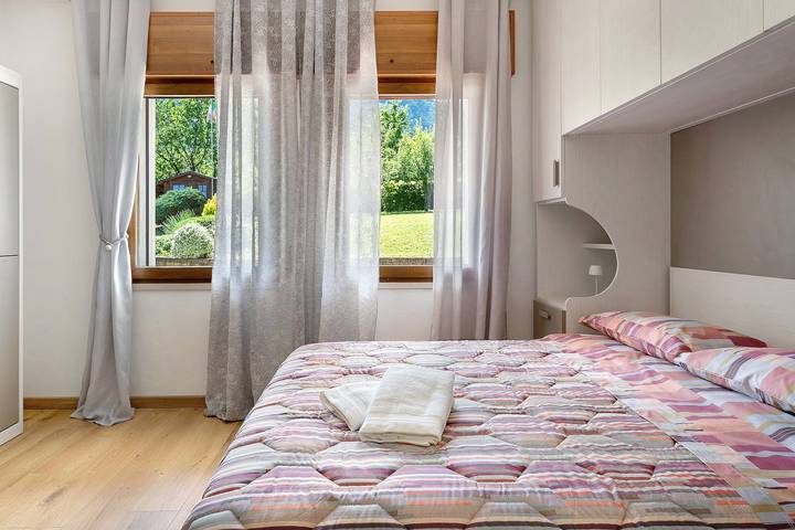 Dolomites Room with Mountain View, Wi-Fi and Air Conditioning