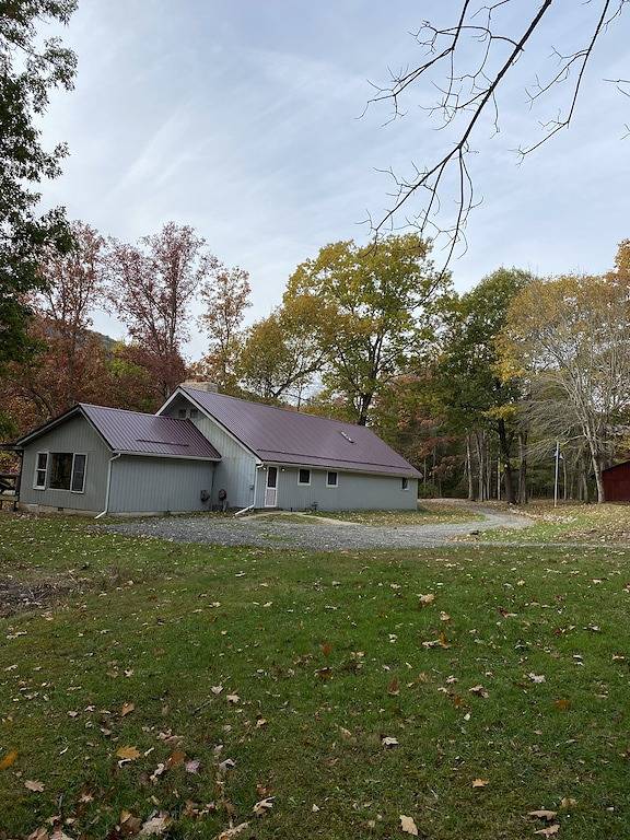 Pine creek lodge with pine creek views secluded on 5 acres in Tioga County