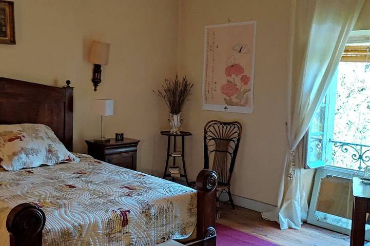 Location de vacances pour 8 personnes, avec jardin à Lussac - 4