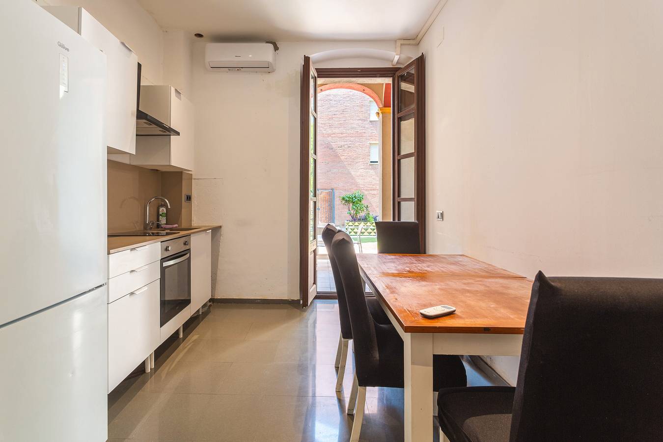 Apartamento entero, Apartamento 'Loft' con piscina compartida, Wi-Fi y aire acondicionado in Santa Coloma de Farners, Provincia de Gerona