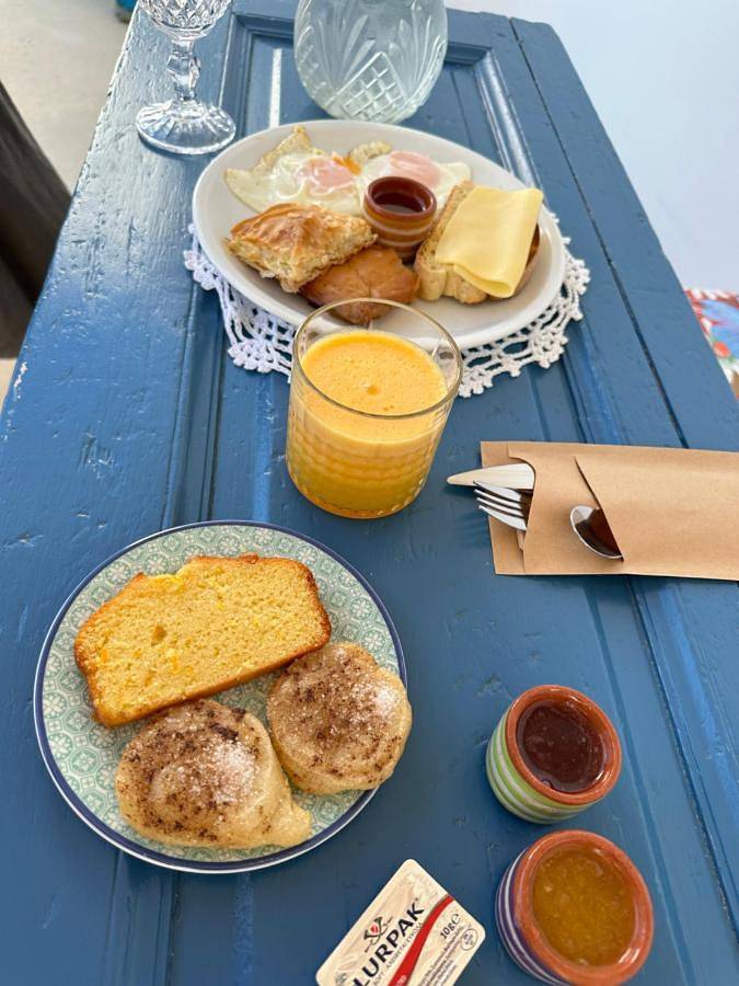 Maison d’hôte pour 2 personnes, avec terrasse et piscine ainsi que vue et jardin dans Sérifos - 3