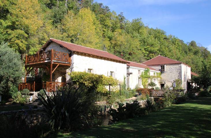 Chambre d’hôte pour 4 personnes, avec jardin à La Chapelle-Faucher