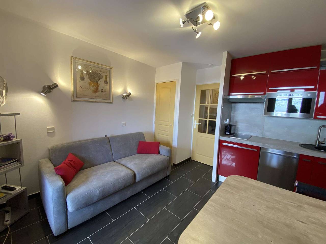Appartement entier, Studio familial avec terrasse, piscine, tennis et parking aux Issambres in Roquebrune-sur-Argens, Côte méditerranéenne (France)