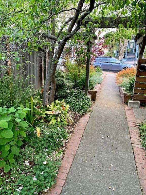 Vacation rental for 2 people, with yard in Alameda (CA)