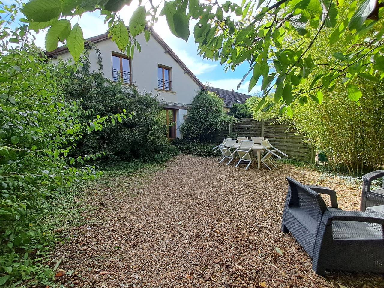 Gite Rabelais - Les chaumières du chêne in Pouillé, Région de Romorantin-Lanthenay
