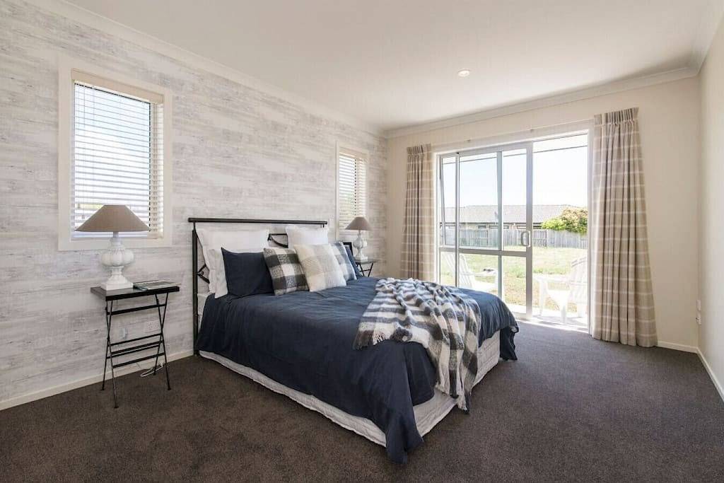 Holiday Home for 8 People in Taupo, Taupo District