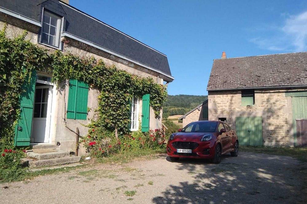 Suite with a panoramic terrace, 10 minutes from Autun, in the heart of Morvan Park in Autun und Umgebung
