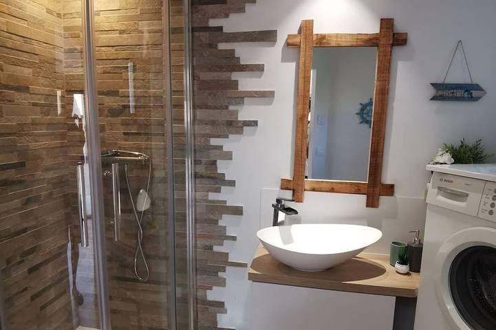 Location de vacances pour 4 personnes, avec jardin et terrasse à Ceyreste - 2