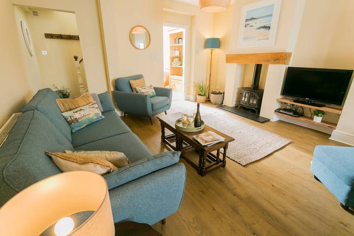 Cottage for 8 people, with garden, with pets in Beaumaris