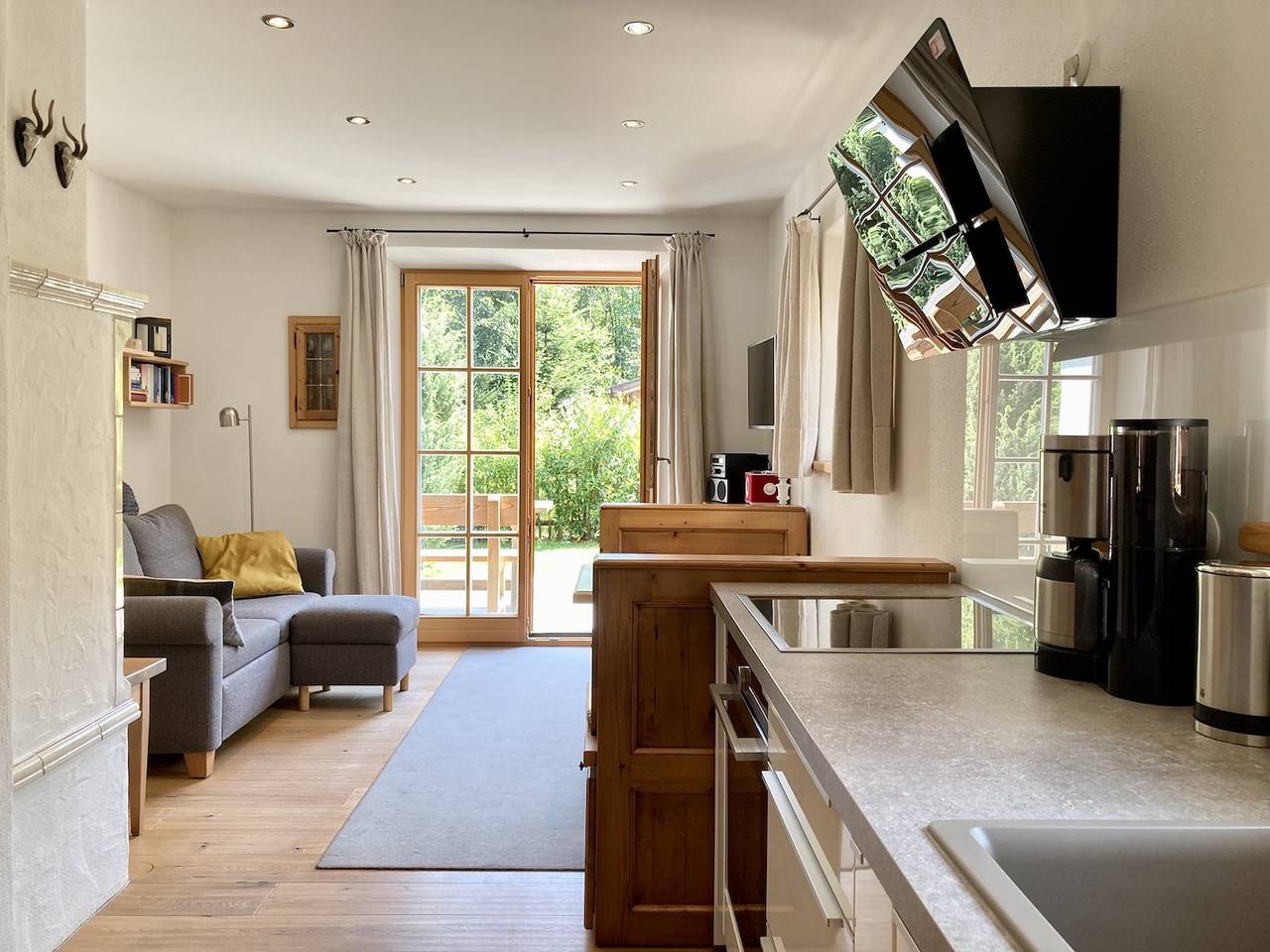 Entire apartment, Apartment 'Bergliebe Sachrang' with Mountain View, Private Terrace and Wi-Fi in Sachrang, Aschau im Chiemgau