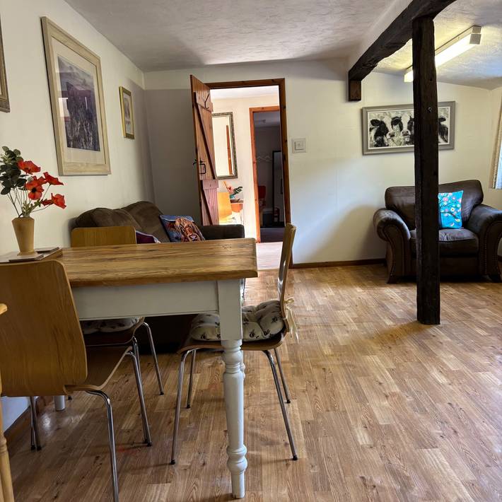 2 Bed Barn - Sleeps 4 - Pets - Parking - Wifi in Norfolk