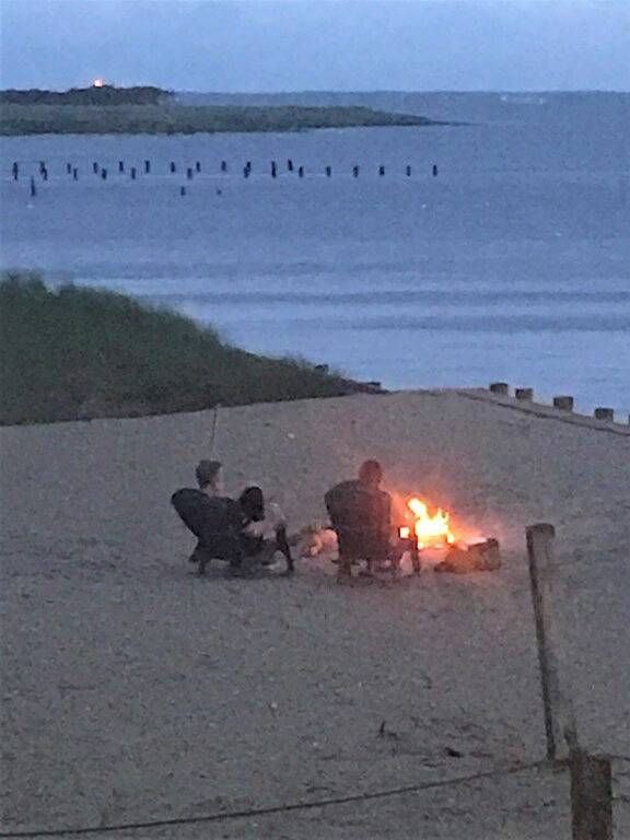 Soundfront! Neue Vermietung Privater Strand. Ruhiger Kurzurlaub auf den Outer Banks. in Avon (NC), Pamlico Sound