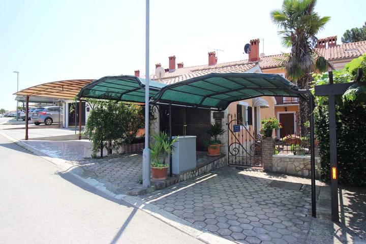 Ferienhaus für 7 Personen, mit Garten und Balkon, mit Haustier in Poreč - 4