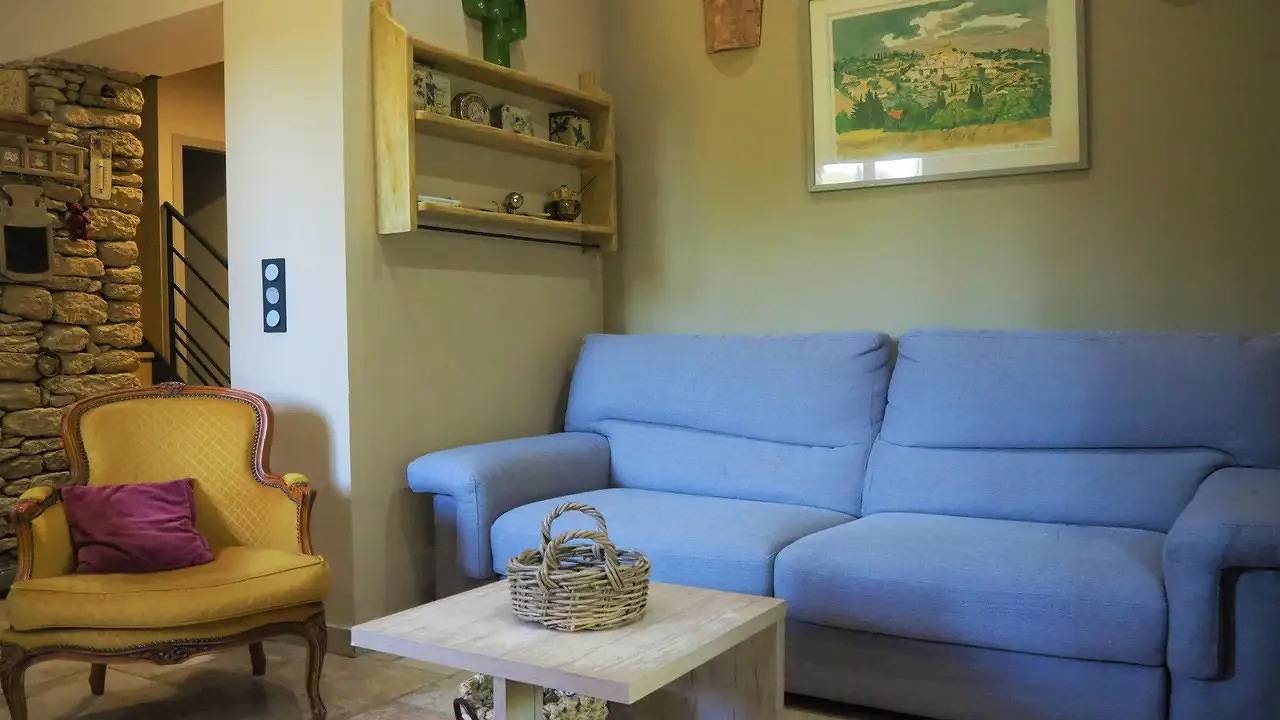 Holiday home for 4 people with garden in Bédarrides, Vaucluse