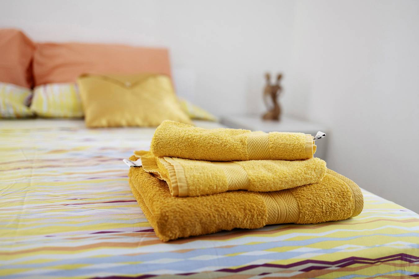 Entire apartment, Apartment 'Pozzo Dei Desideri  Asia' with Wi-Fi and Air Conditioning in Castelnuovo del Garda, Garda Mountains