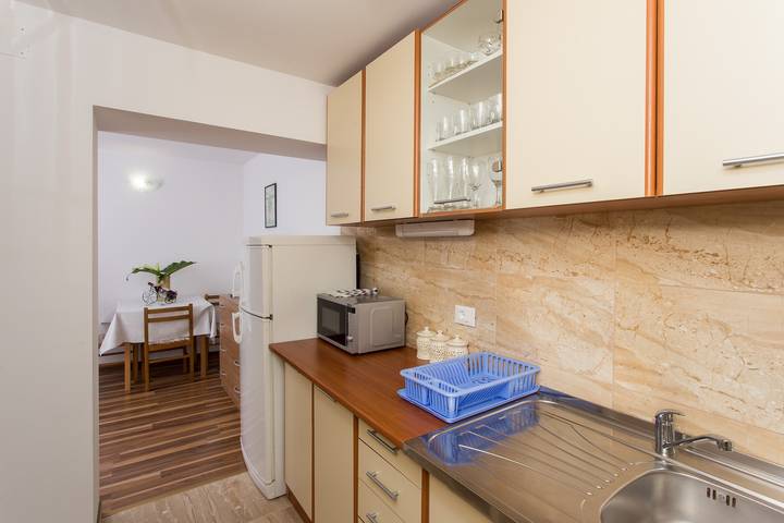 Ganze Wohnung, Ferienwohnung für 3 Personen mit Meerblick in Općina Župa dubrovačka, Dubrovnik-Neretva