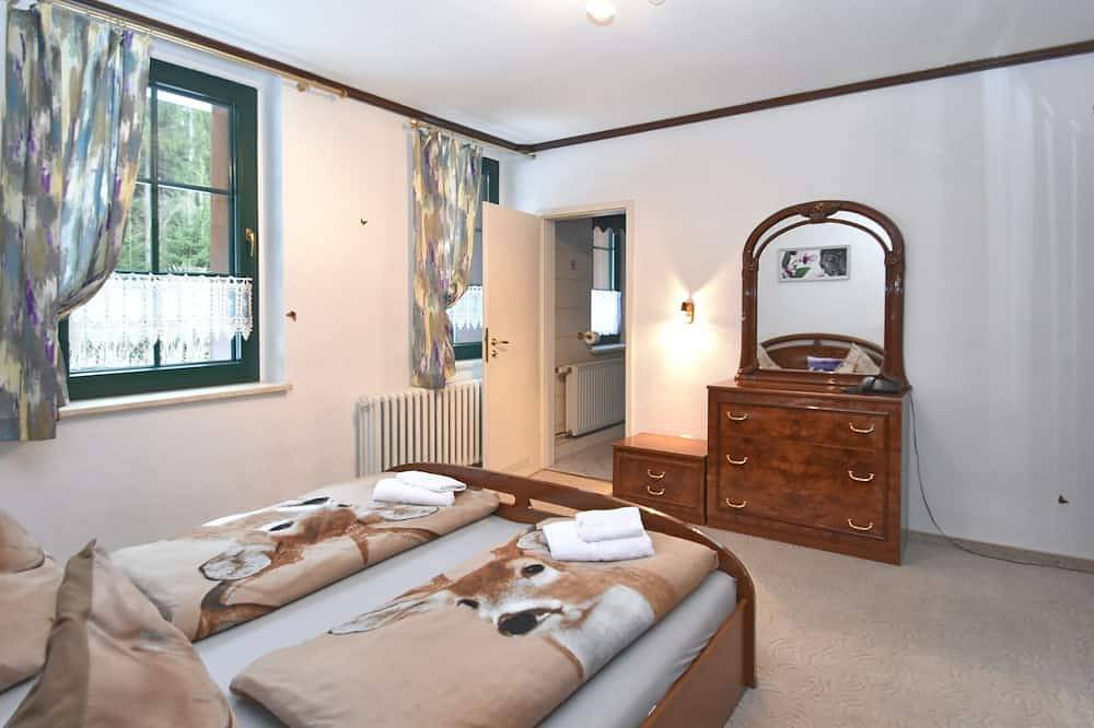 Ganze Wohnung, Oase mit privater Terrasse in Morgenröthe-Rautenkranz, Muldenhammer