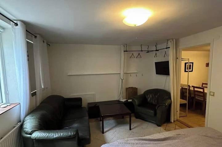 Ganze Wohnung, Beautiful 1-bedroom apartment in welcoming Visby perfect for your stay in Länna (Gotland), Visby