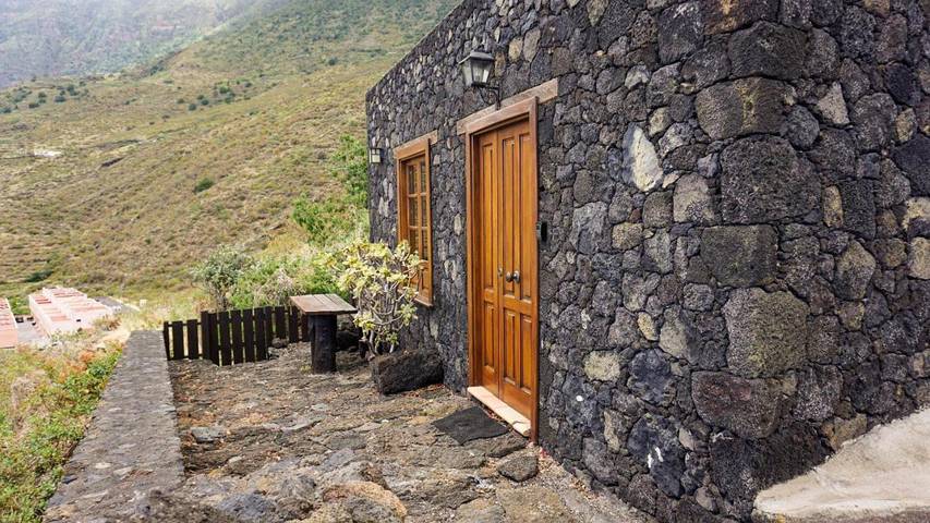 Casa rural para 2 personas, con Terraza además de Jardín y Vistas en Frontera  - 3