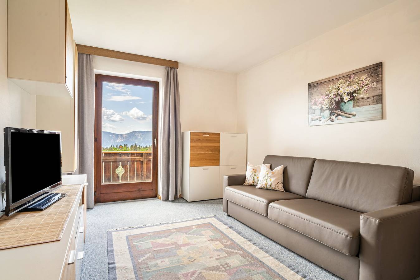 Apartamento entero, Apartamento vacacional "Rotsteinhof Abendrot" con balcón y Wi-Fi in Verano, Alpes de Sarntal
