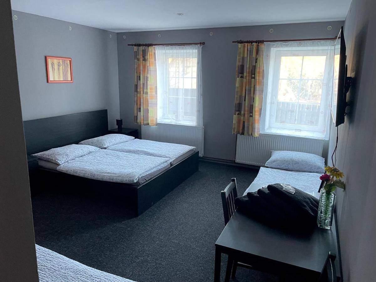 Standard Twin Room with Shared Bathroom in Rozvadov, Région de Plzeň