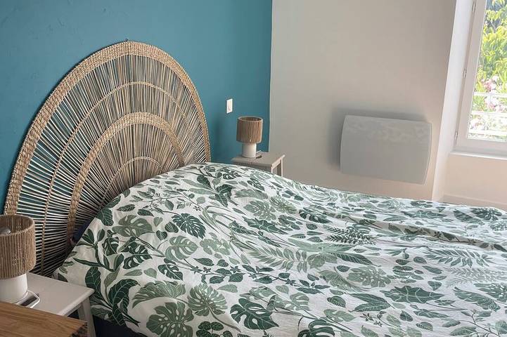 Cosy house with garden entirely renovated in the heart of St Georges d'Oléron in Saint-Georges-d'Oléron, Côte de Beauté