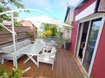 Gîte pour 4 personnes, avec vue et terrasse, animaux acceptés dans La Saline (Saint-Paul)