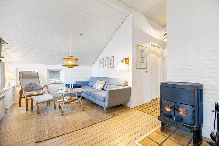 Ferienhaus mit geschlossener Terrasse in strandnaher Lage in Ringkøbing, Holmsland Klit
