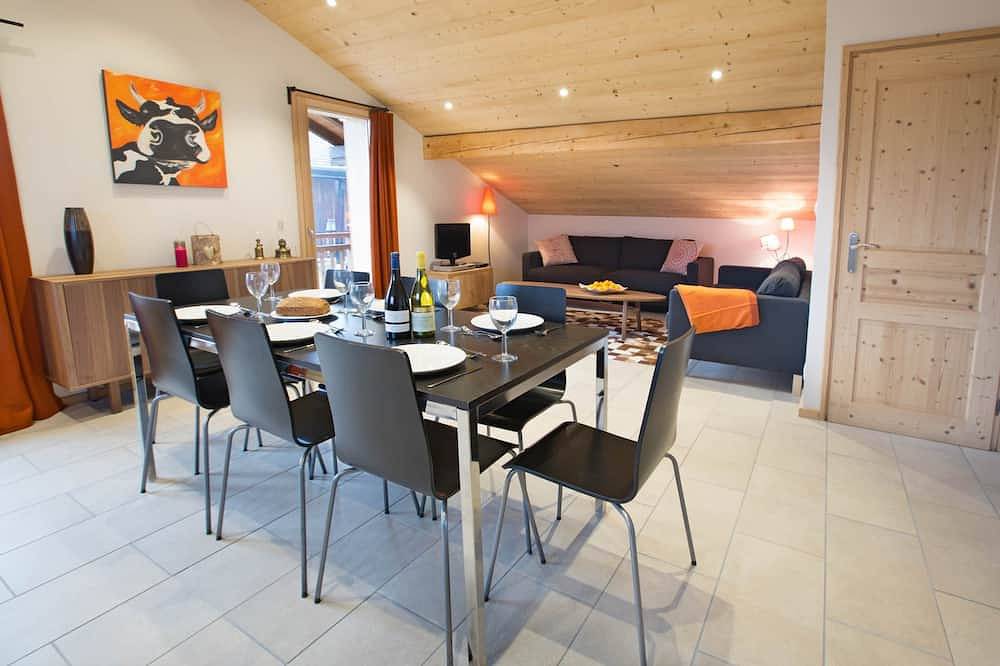 Ganze Wohnung, Renovierte Wohnung 5 Minuten mit dem Auto von den Skiliften für Avoriaz & Morzine. in Montriond, Les Portes du Soleil