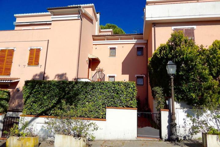 Ferienwohnung für 4 Personen, mit Garten in Sirolo