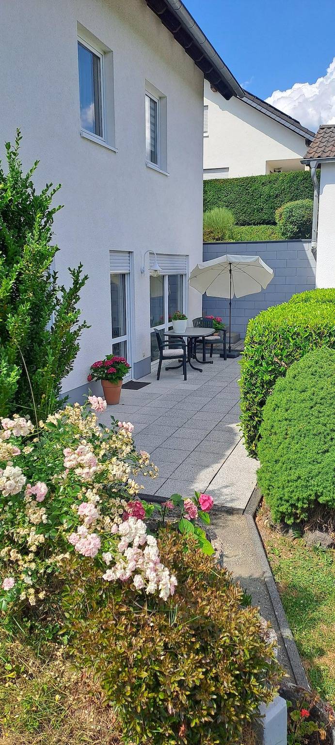 Geheel vakantieappartement, 2-Bett-Ferienwohnung Dusche/Wc, 1 Schlafraum in Gerolstein, Vulkaan-Eifel