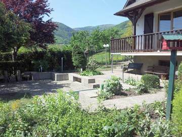 Gîte pour 6 personnes, avec vue et jardin, animaux acceptés à Breitenbach
