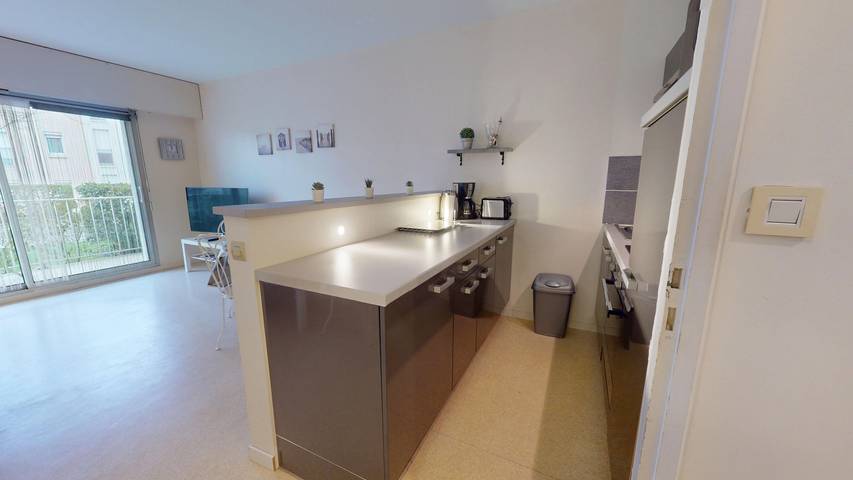Entire apartment, Cocon Royal - Terrasse & Plage à 800m in Saint-Gilles-Croix-de-Vie, Loire Valley