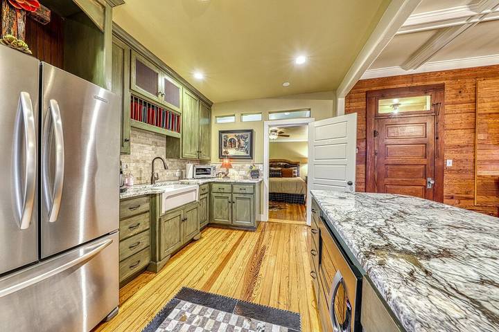 Vacation house for 6 people, with yard in Texas Hill Country