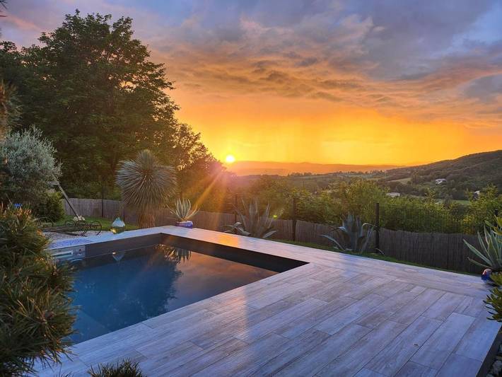 Villa pour 6 personnes, avec Terrasse ainsi que Piscine et Vue