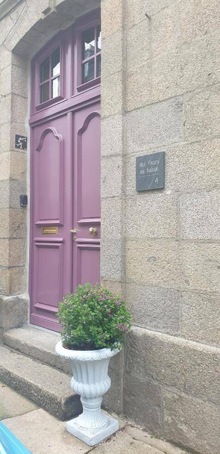 Chambre d’hôte pour 2 personnes, avec Terrasse et Jardin à Quintin