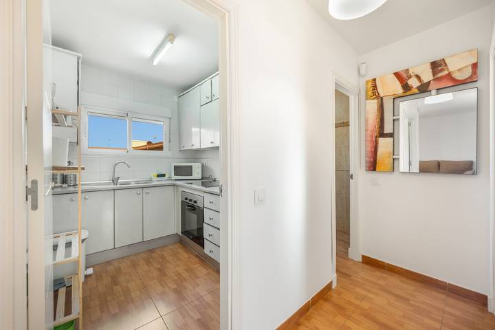 Apartamento entero, Apartamento 'The Bright Beauty' con Wi-Fi y aire acondicionado in Cádiz, Costa de la Luz