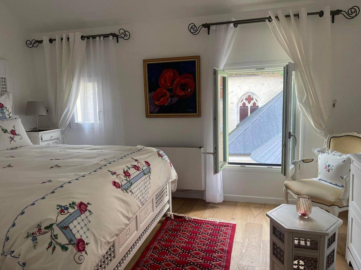 Appartement entier, Place Sainte Marguerite in Provins, Seine-et-Marne
