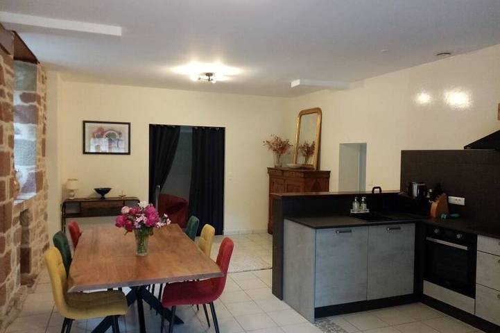 Location de vacances pour 4 personnes, avec terrasse et jardin à Ligneyrac